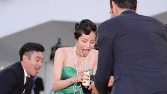 娱乐吃瓜老头,吃瓜老头的娱乐江湖