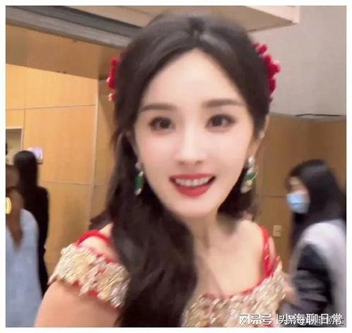 素人娱乐圈吃瓜爆料小说,揭秘明星背后的真实生活